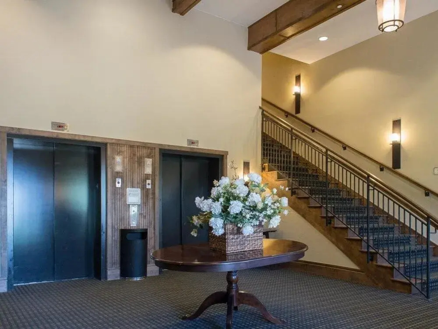 Contemporary Slopeside Condo