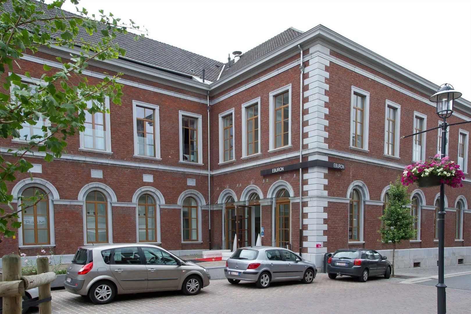 Eburon Hotel - Different Hotels