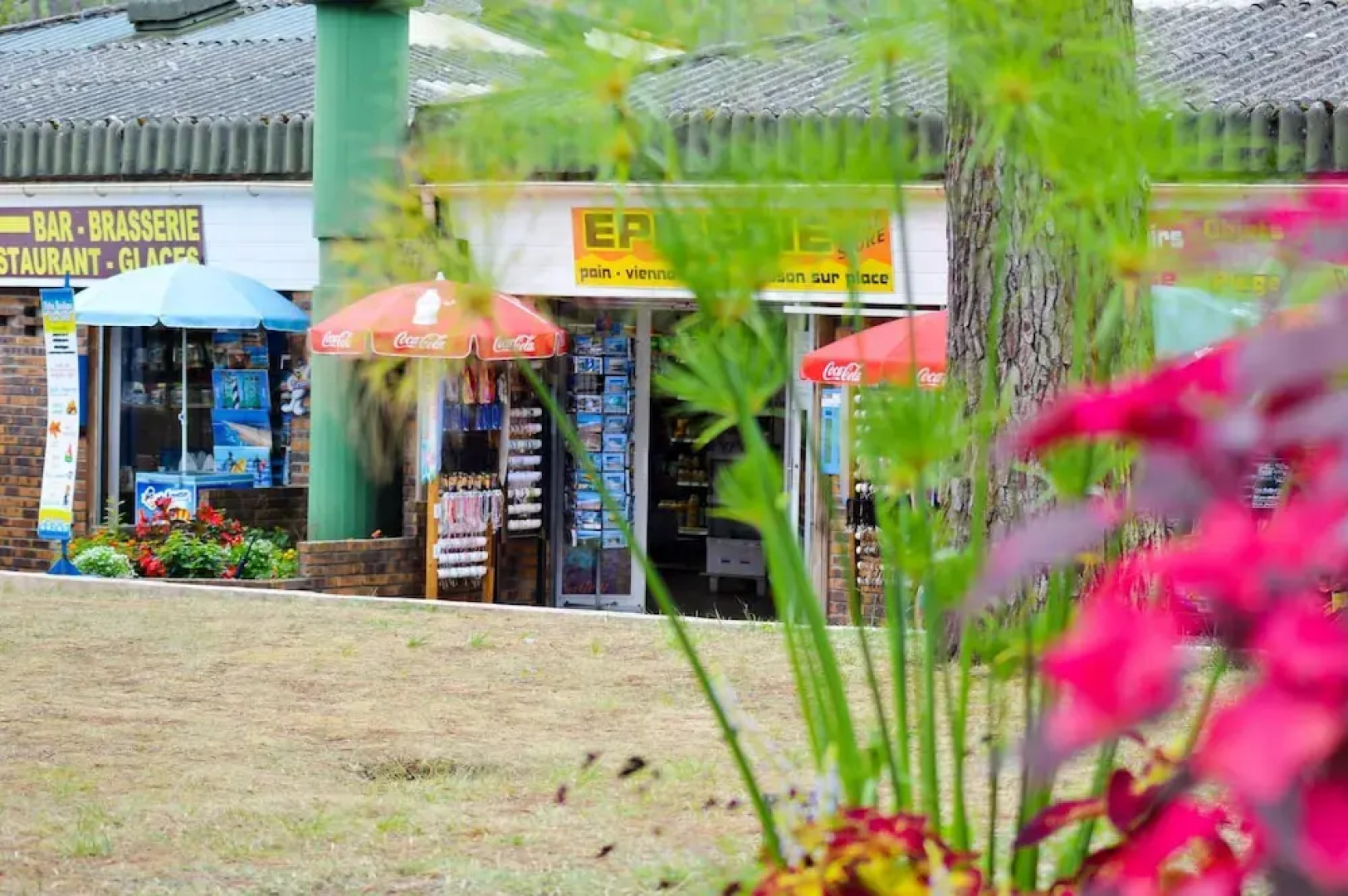 Bungalow With 3 Bedrooms in Saint-julien-en-born, With Shared Pool, Furnished Terrace and Wifi - 14 km From the Beach