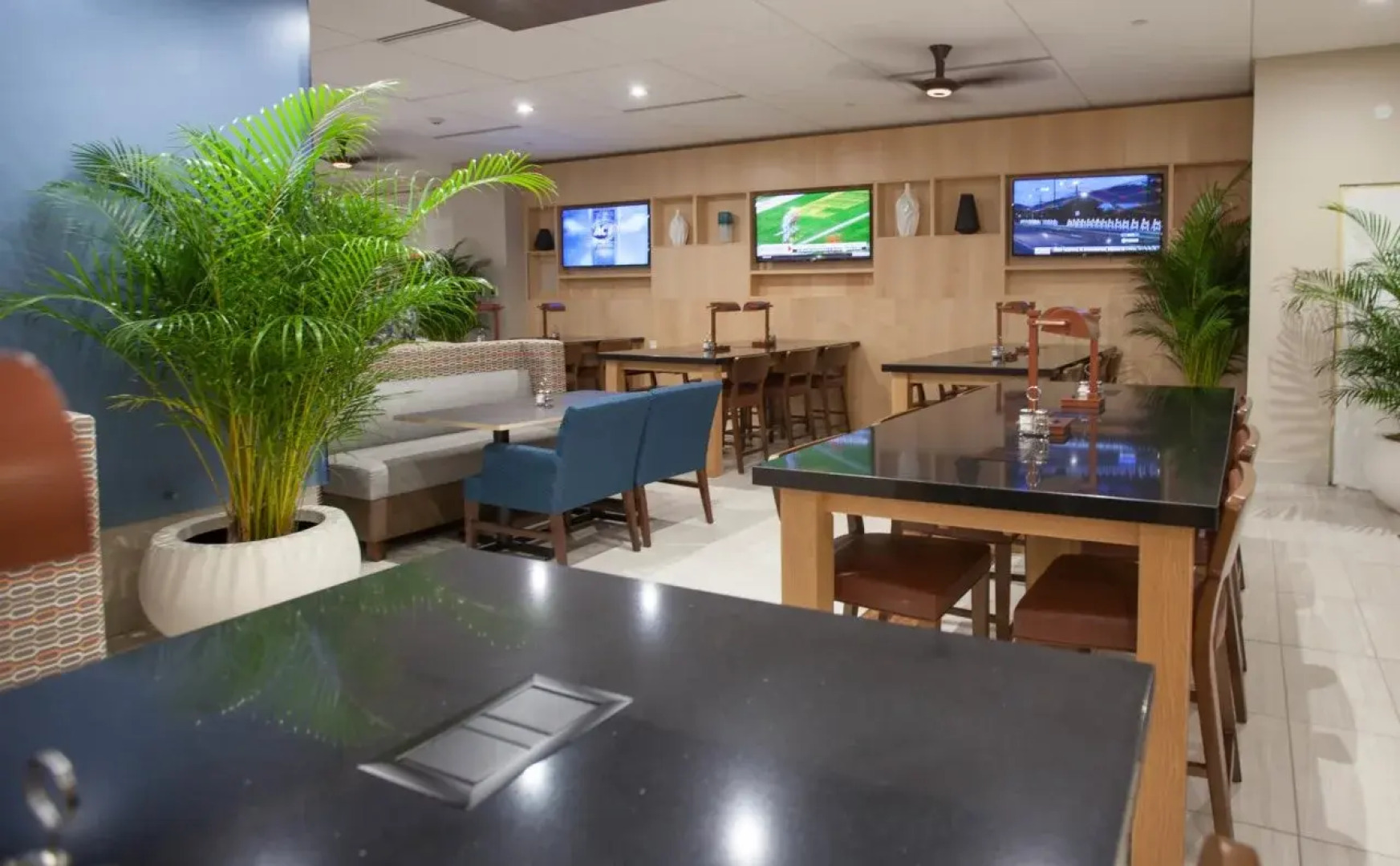 Holiday Inn Express Waikiki