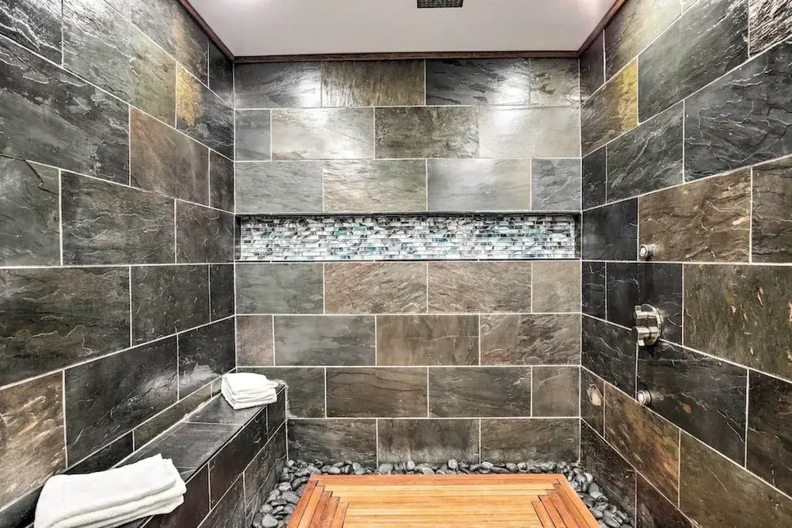 Poolside Oasis: Richardson Home w/ Movie Room!