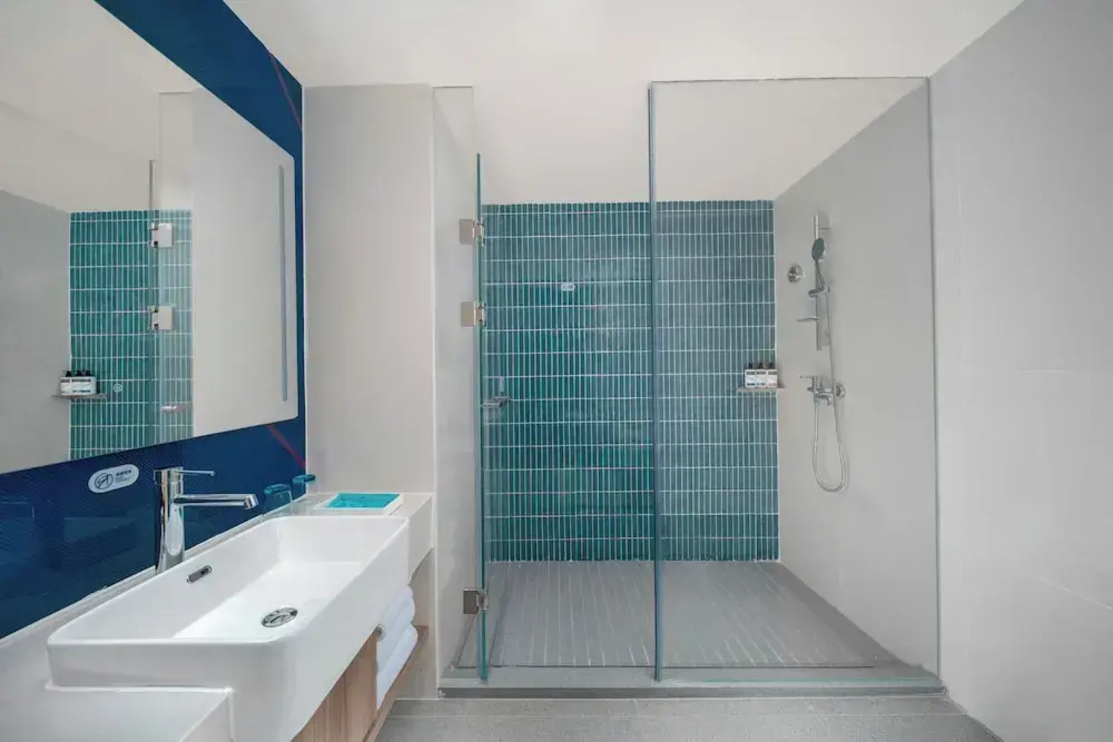 Holiday Inn Express Zhengzhou Garden Road by IHG