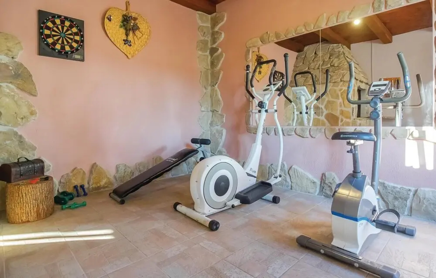 Amazing Home in Omis With Sauna, Wifi and 6 Bedrooms