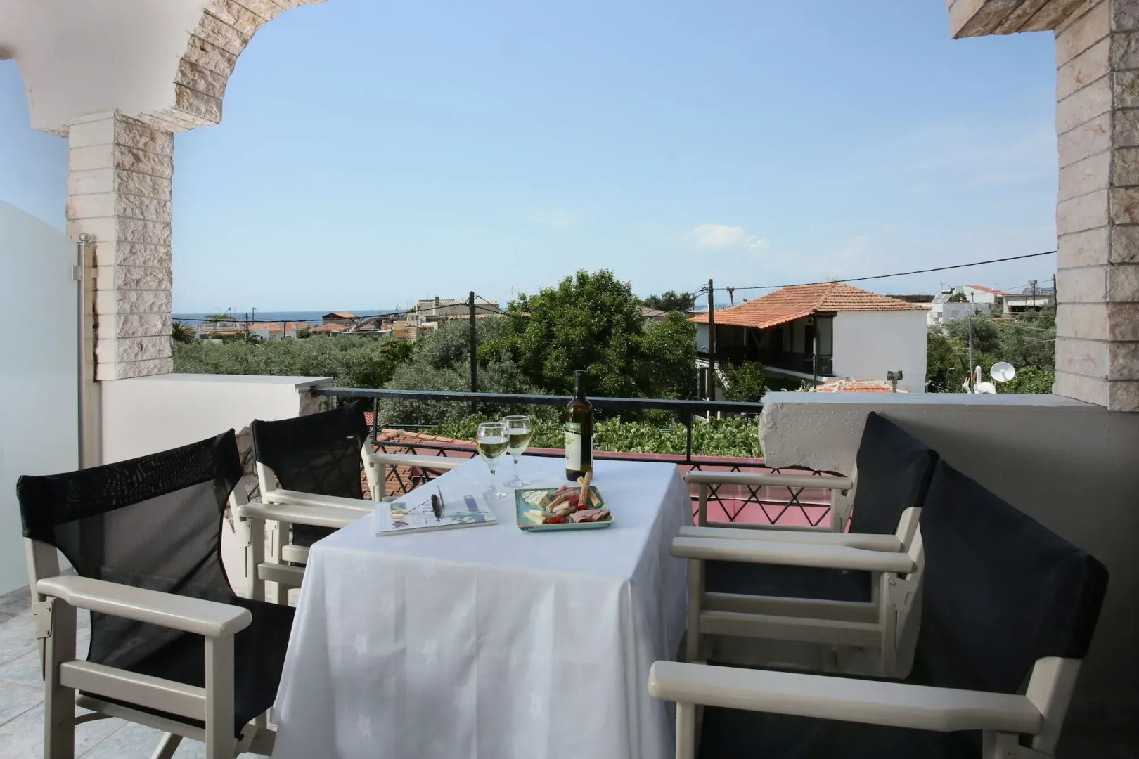 Anny Residences & Suites