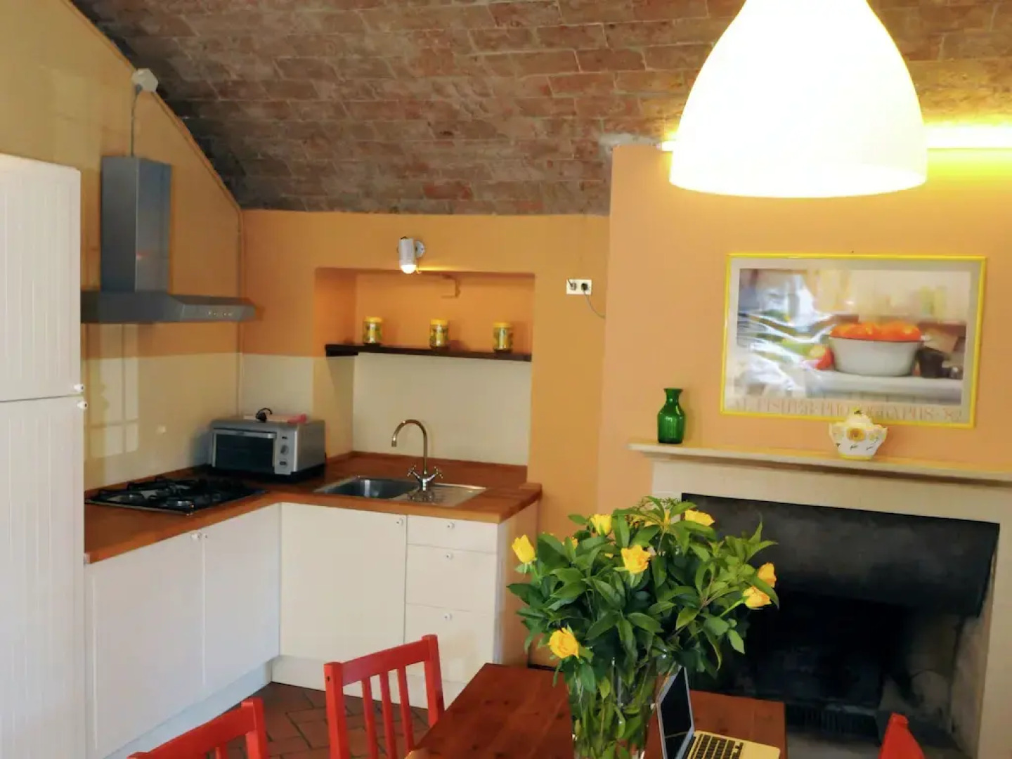 Modern Apartment in Monticelli Brusati with Pool