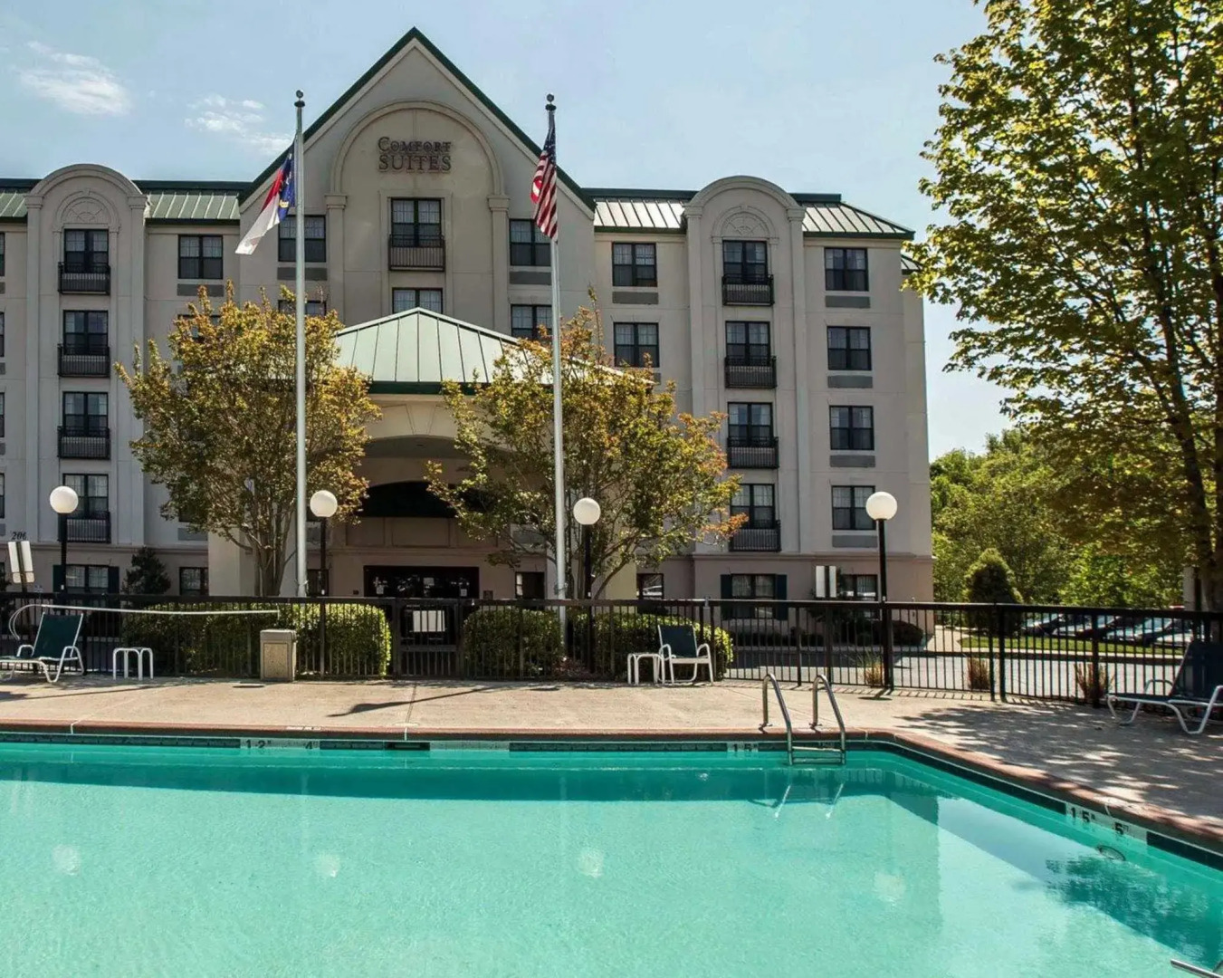 Comfort Suites Hanes Mall