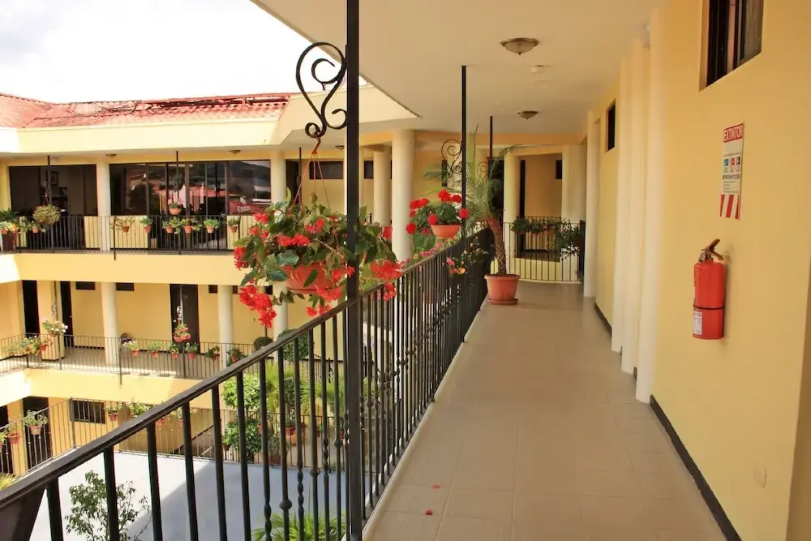 Lucky's Hotel y Casino