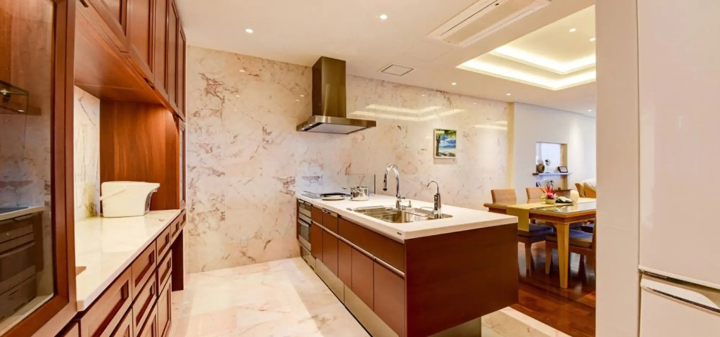 The Ubufuru Ishigaki