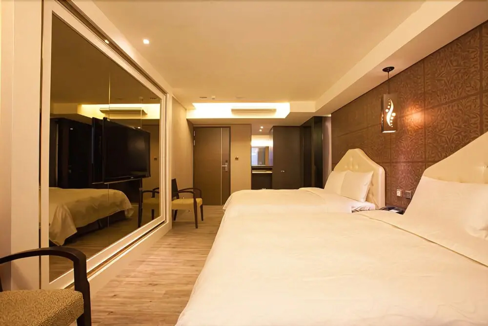 Yuanlin Business Hotel