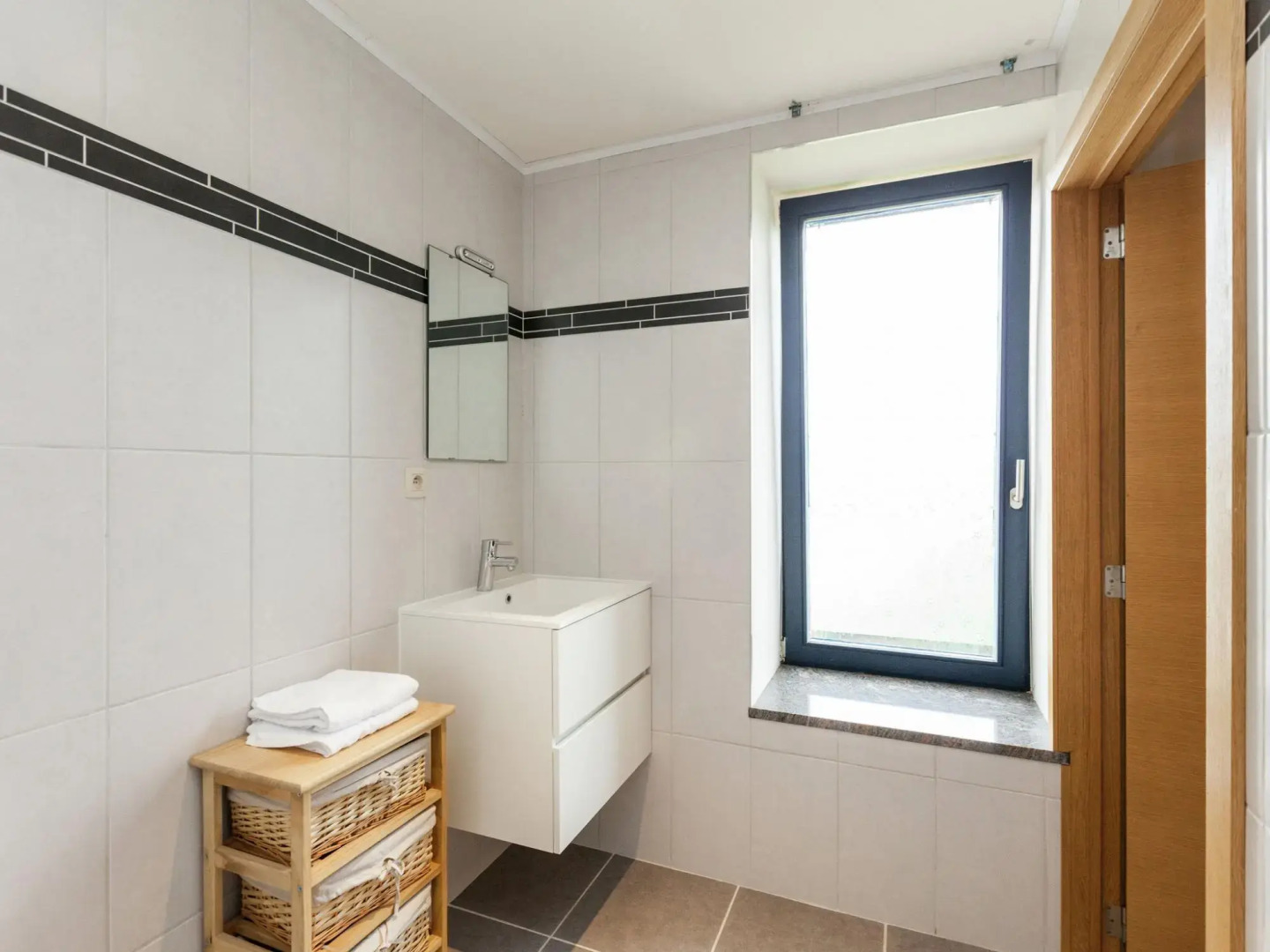 Luxurious Holiday Home in Glabbeek with Garden