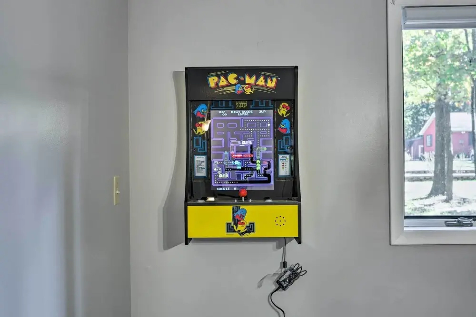 East Stroudsburg Home w/ Game Room + Deck!