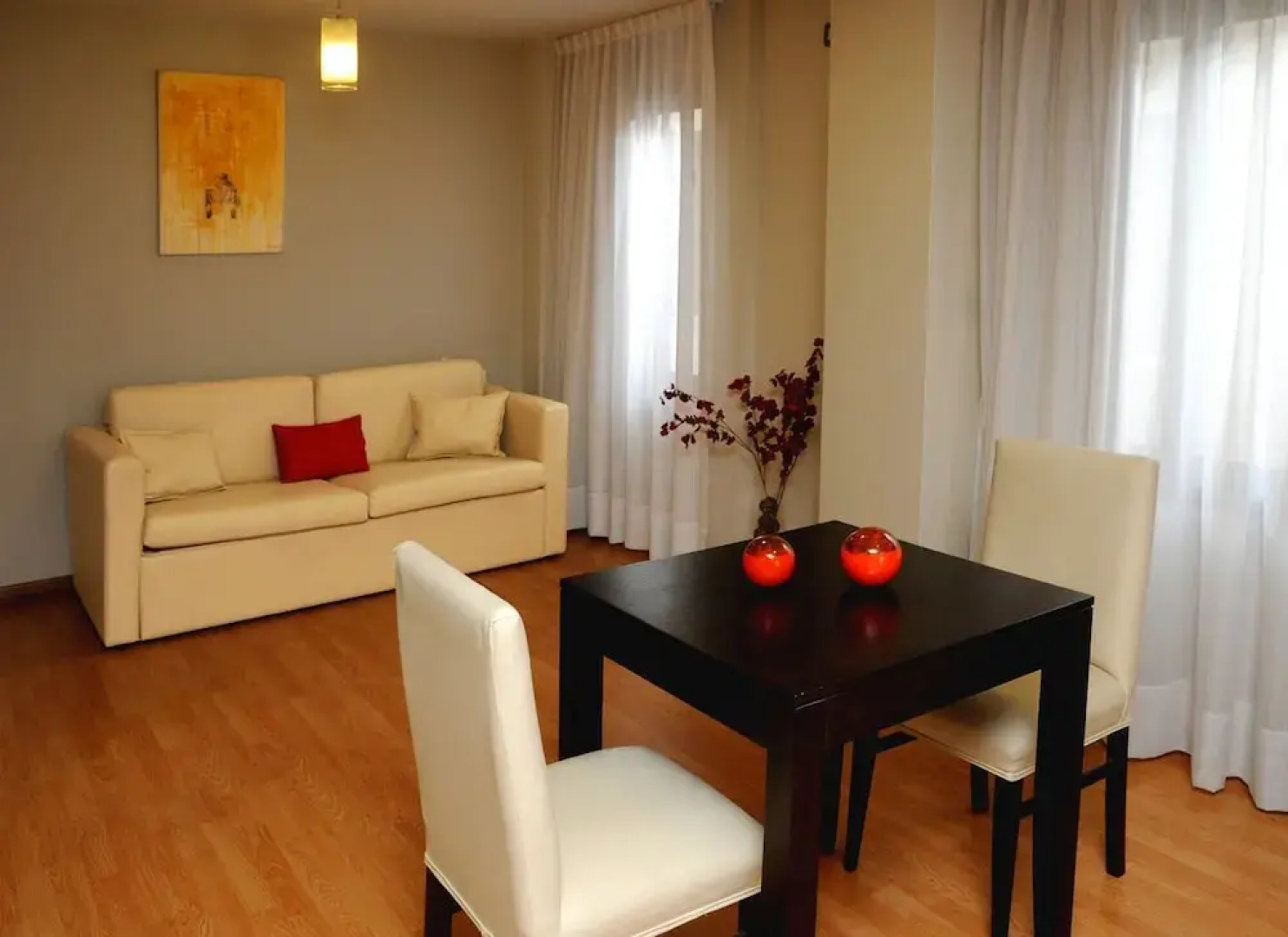 Del Bono Suites Art Hotel