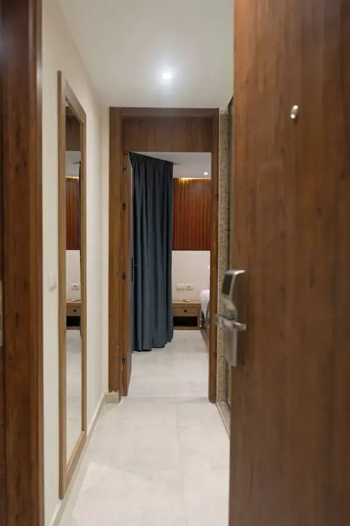 New Pyramid Front Hotel