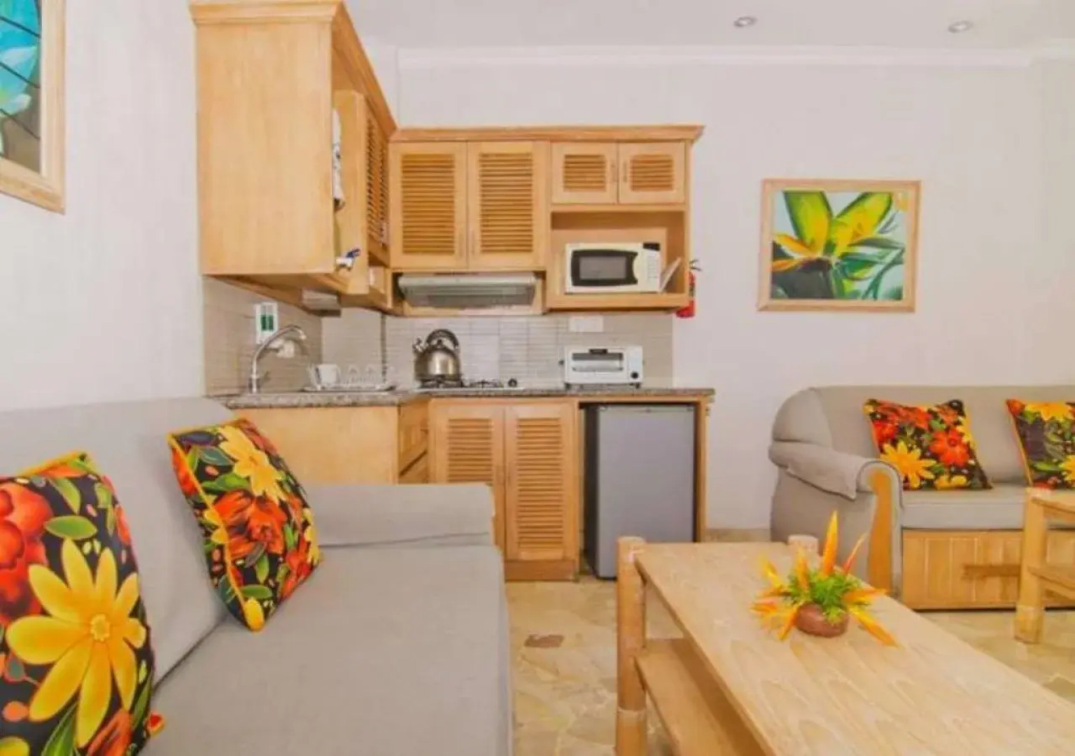 Hawaii Resort Family Suites