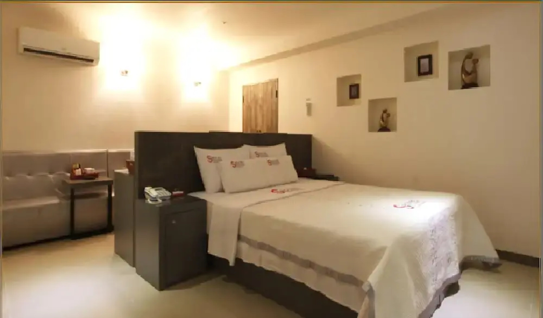 Secret Hotel Hwaseong