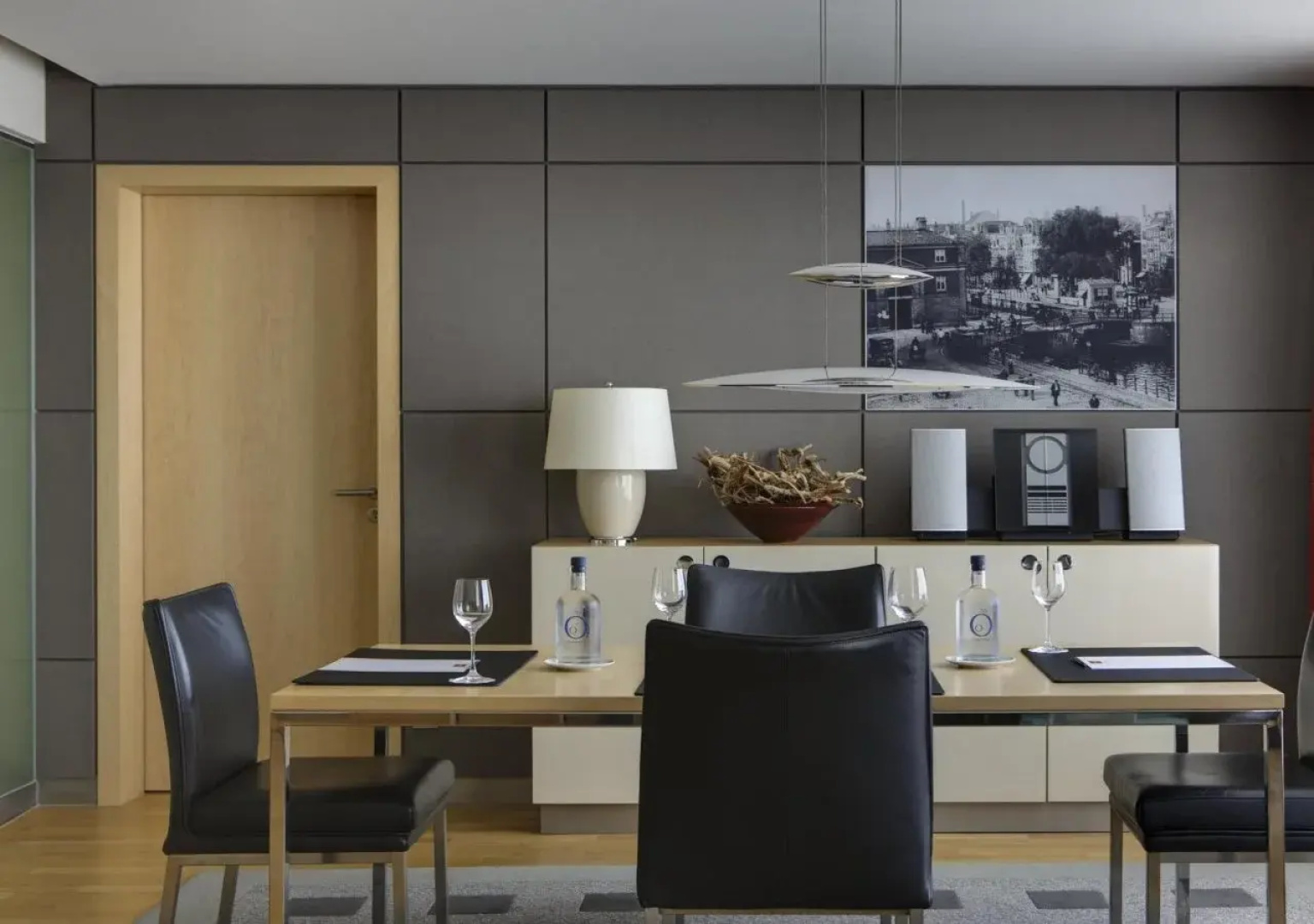 Steigenberger Airport Hotel Amsterdam Hotel