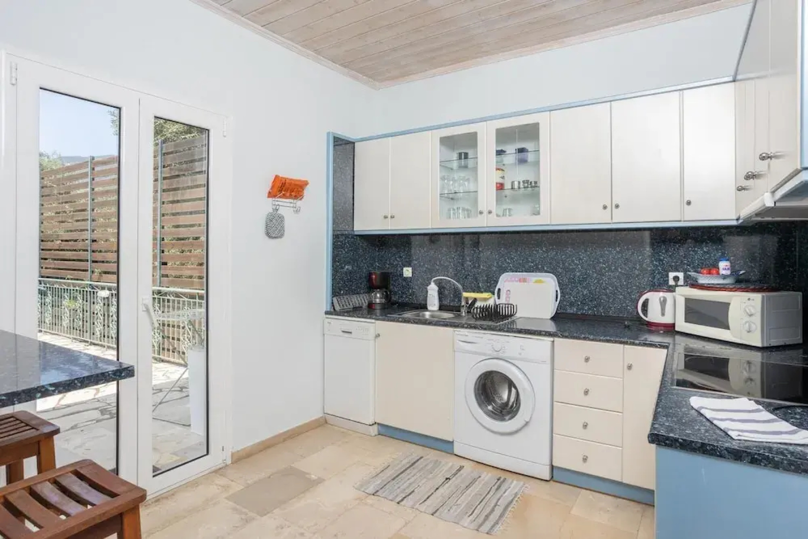 Persephone Large Private Pool Walk to Beach Sea Views A C Wifi Car Not Required - 196