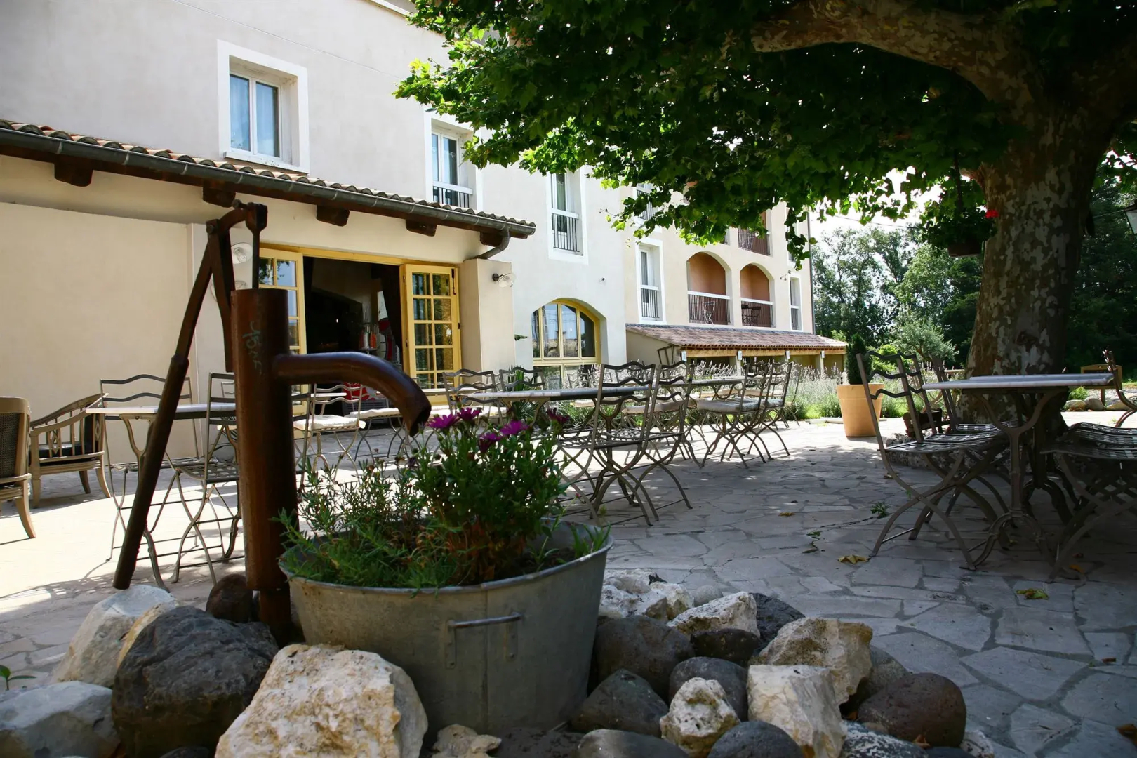 Logis Hôtel Médiéval, Montélimar Nord