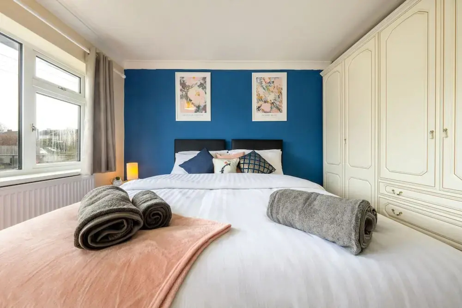 Pierocks Carver Entire House, Free Parking and Wi-fi in High Wycombe