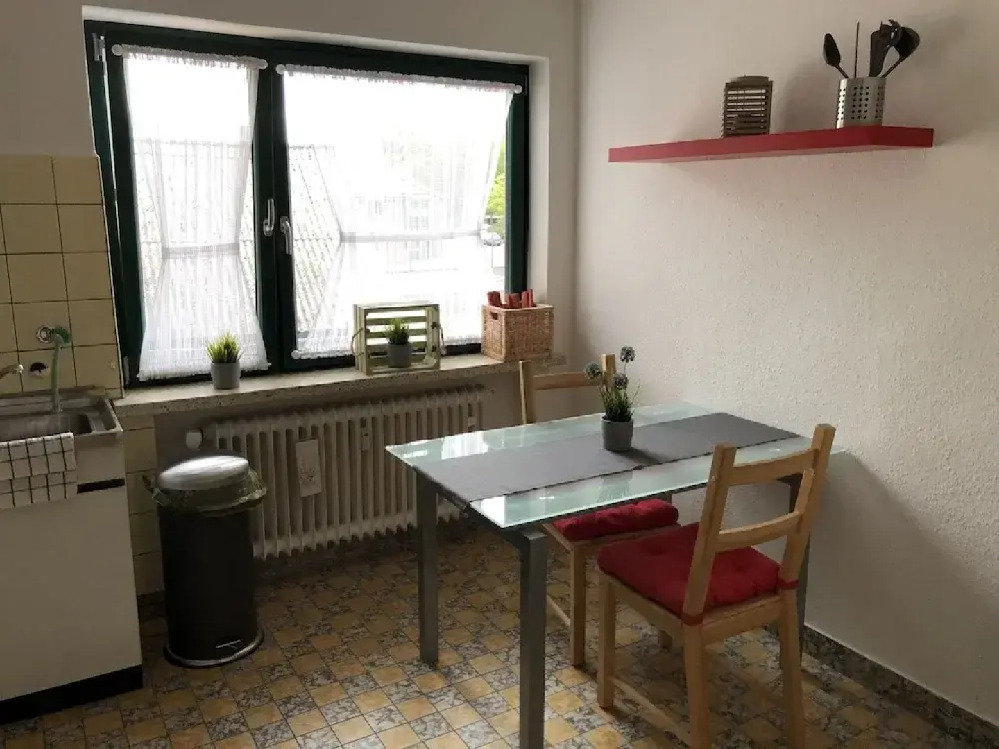 Renovated 3-room Apartment in the City Center