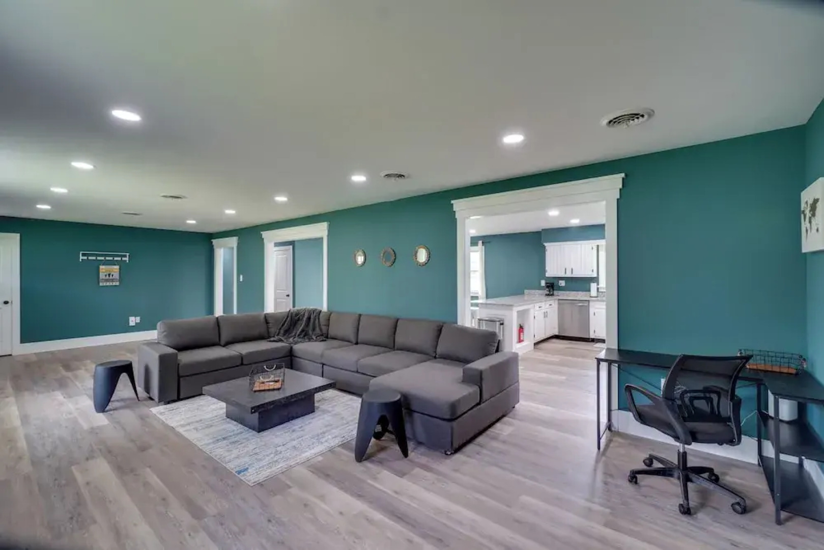 Walk to Stores: Home in Historic Shepherdstown!