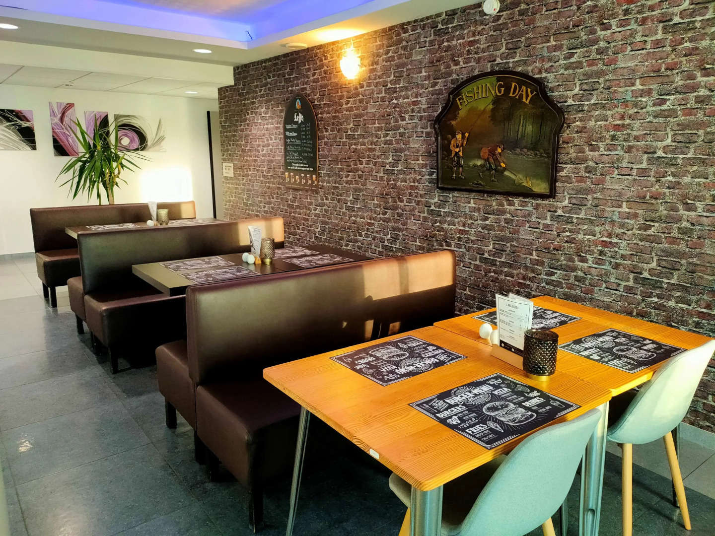 Kyriad La Garde - Saint Chely D'apcher