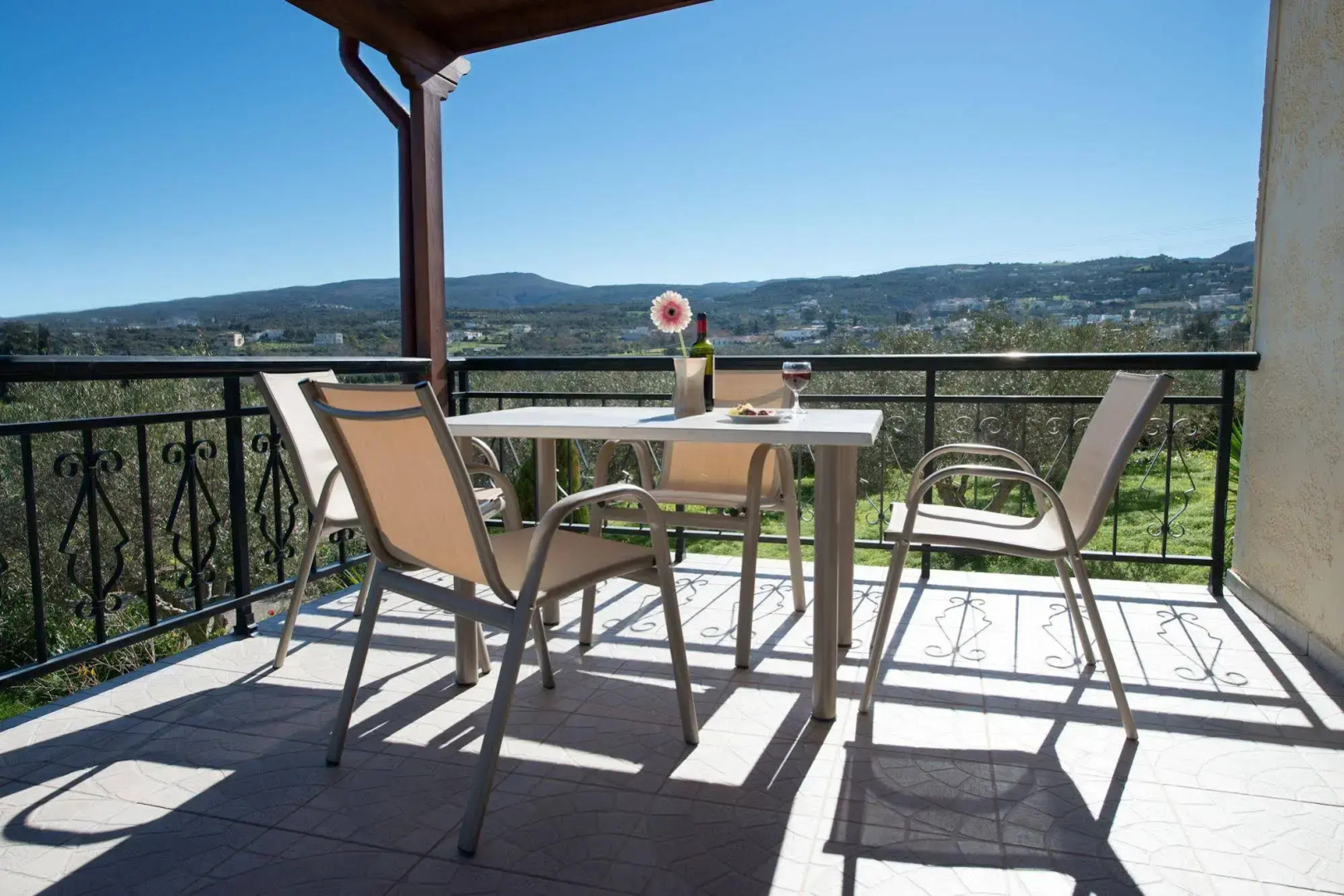 Villas Lefkothea
