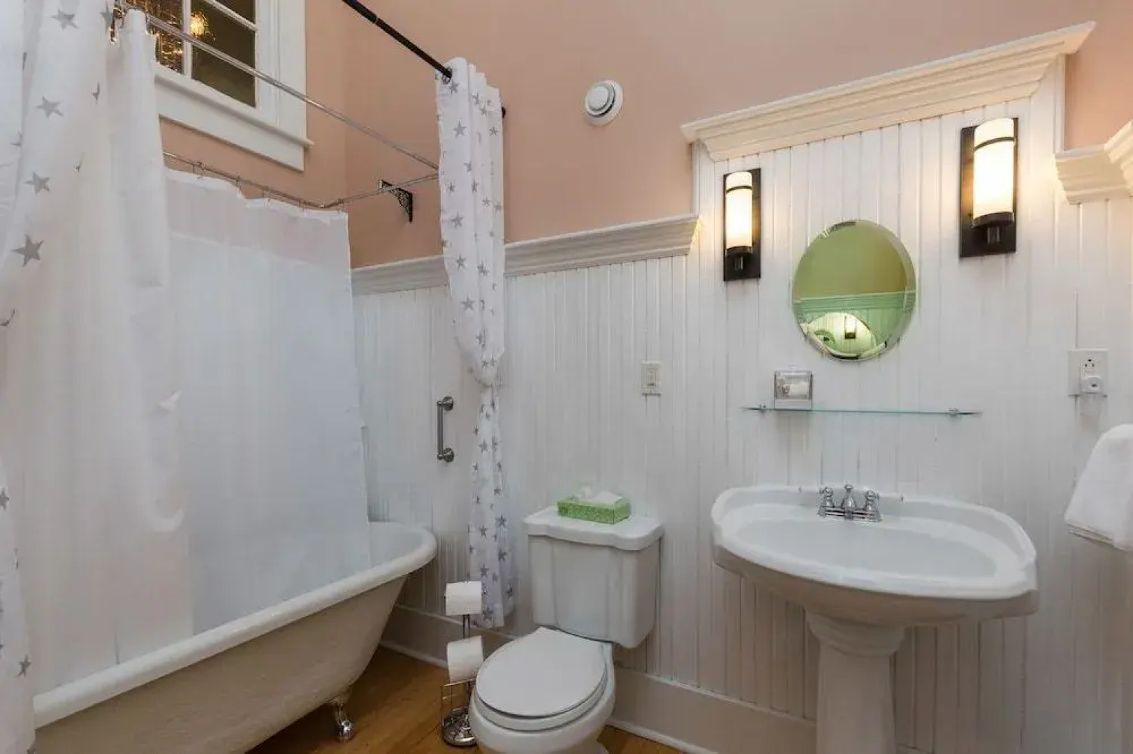 Green Door B&B Brockville