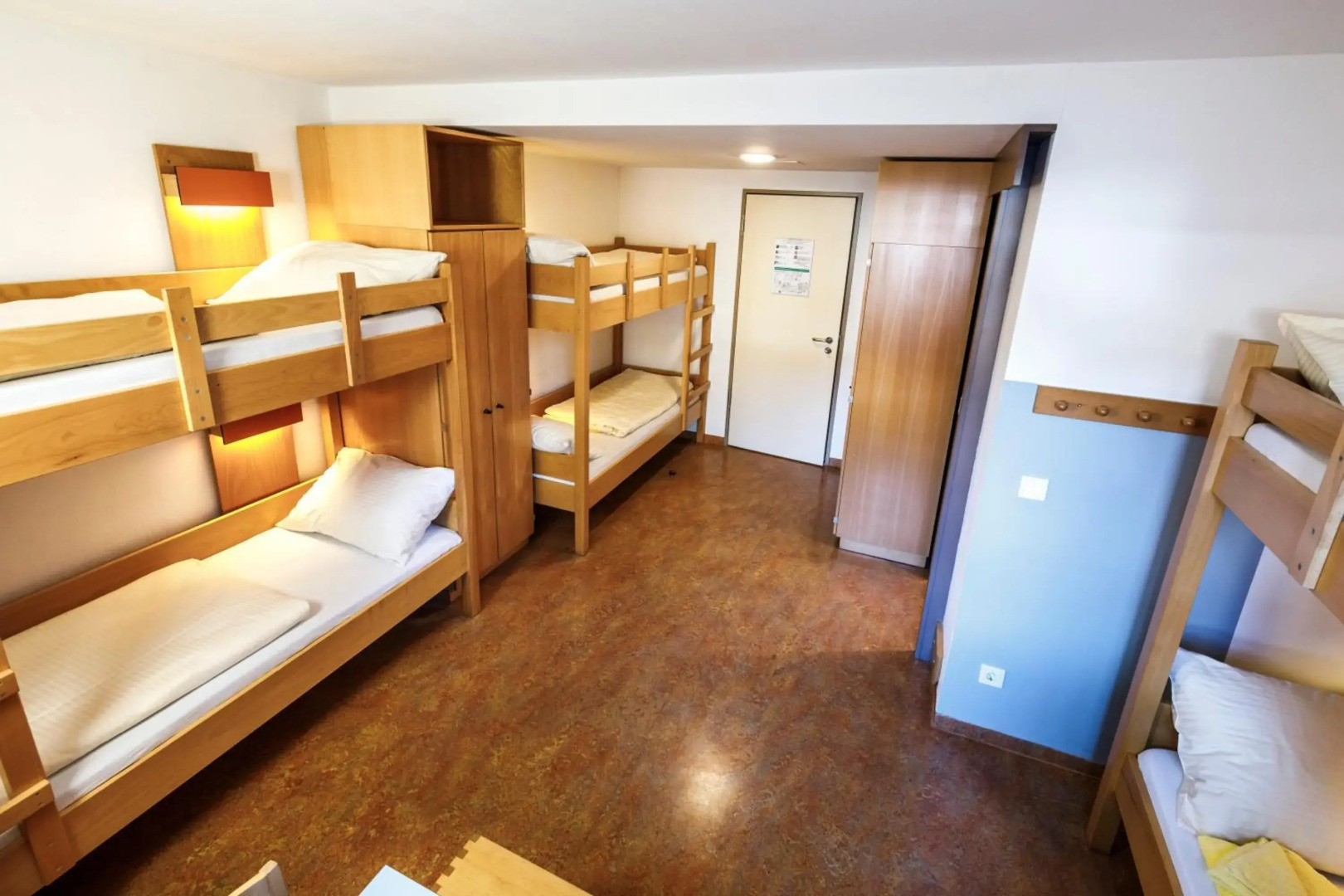 DJH Garmisch- Partenkirchen - Hostel