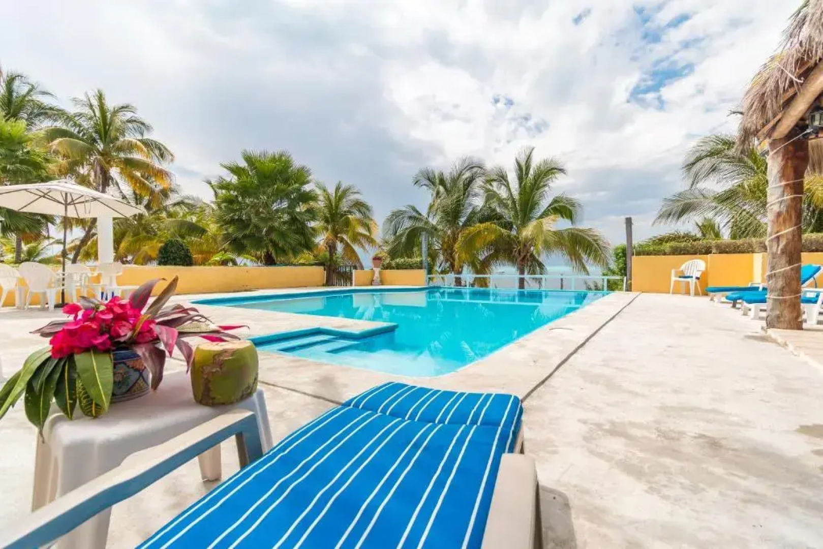 Casa Bonita And Villas