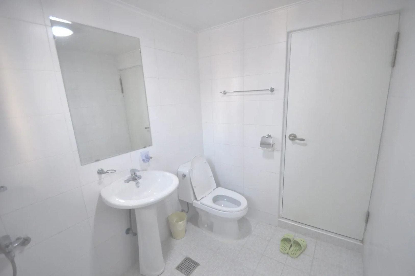 Slow Citi Guesthouse - Hostel