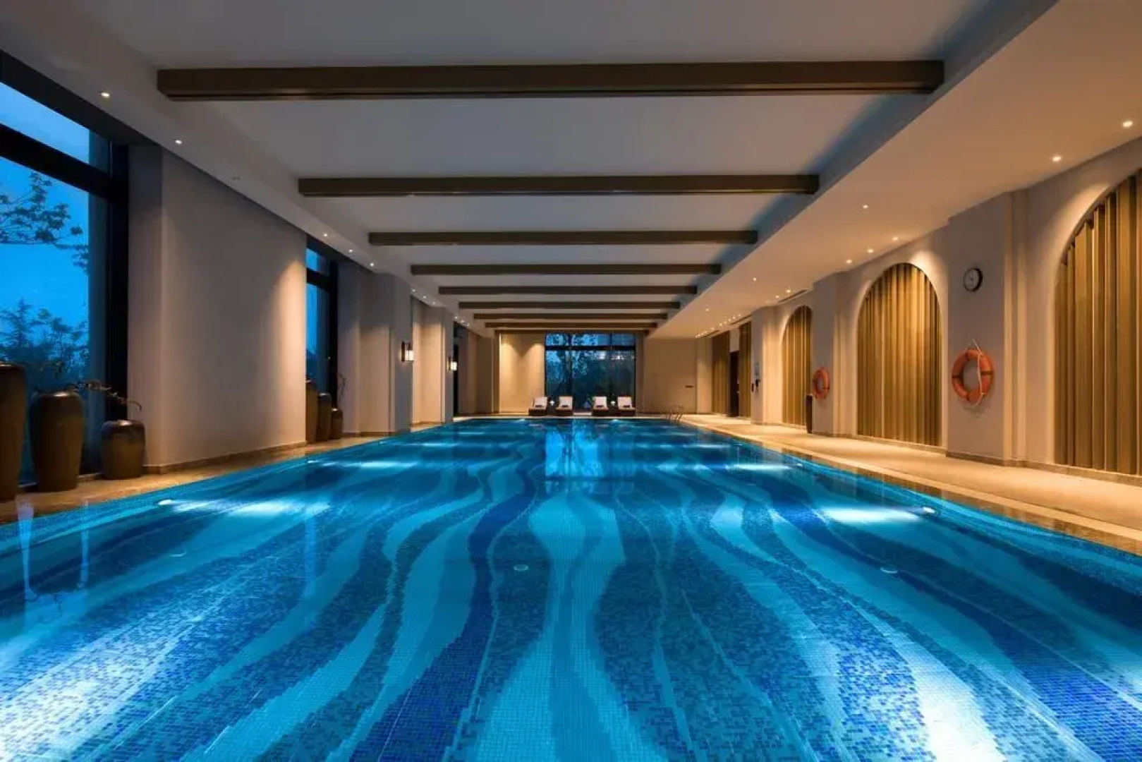 Crowne Plaza Qingdao Oriental Movie Metropolis