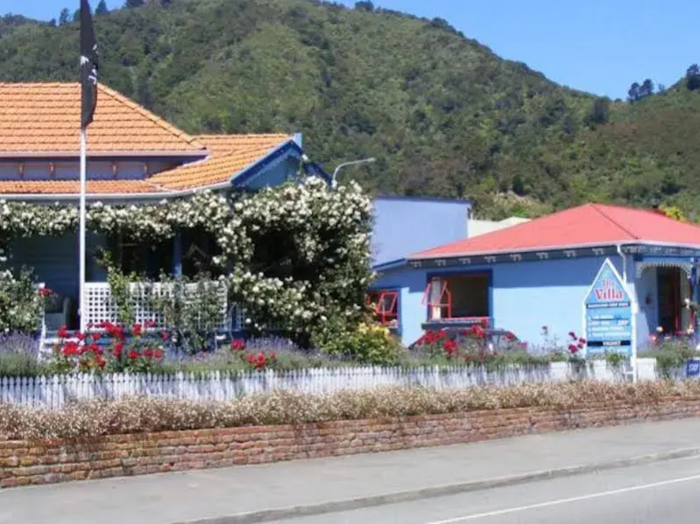 The Villa - Hostel