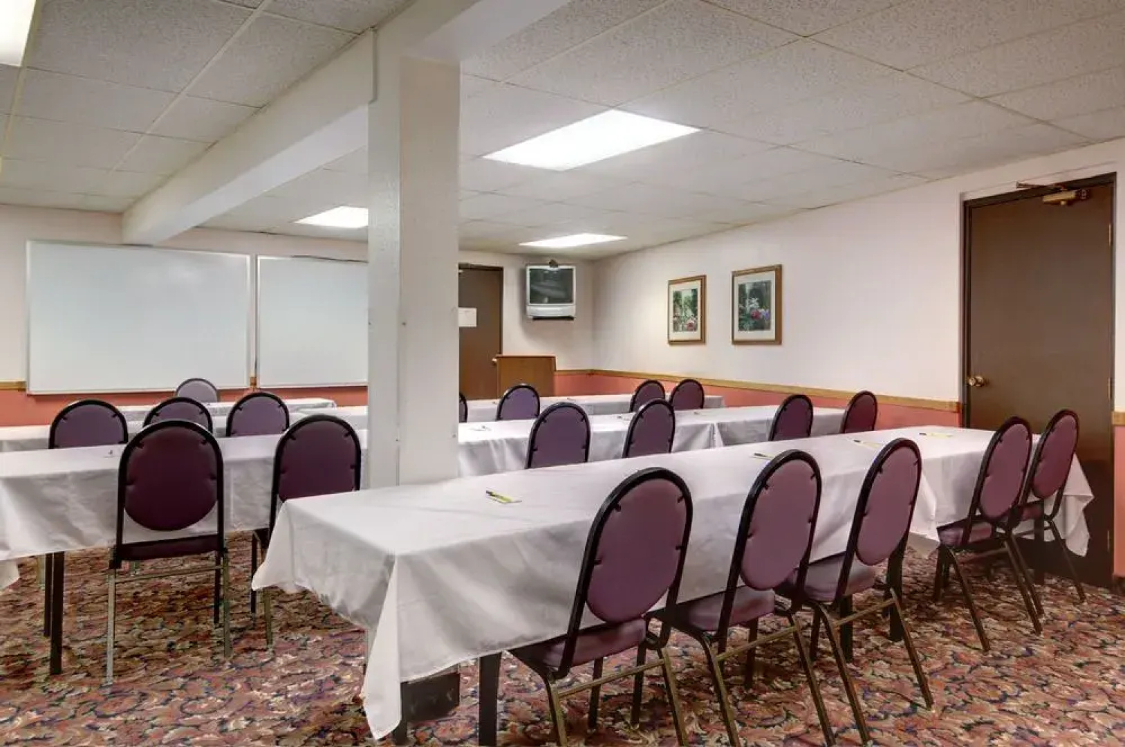 Super 8 Waukesha