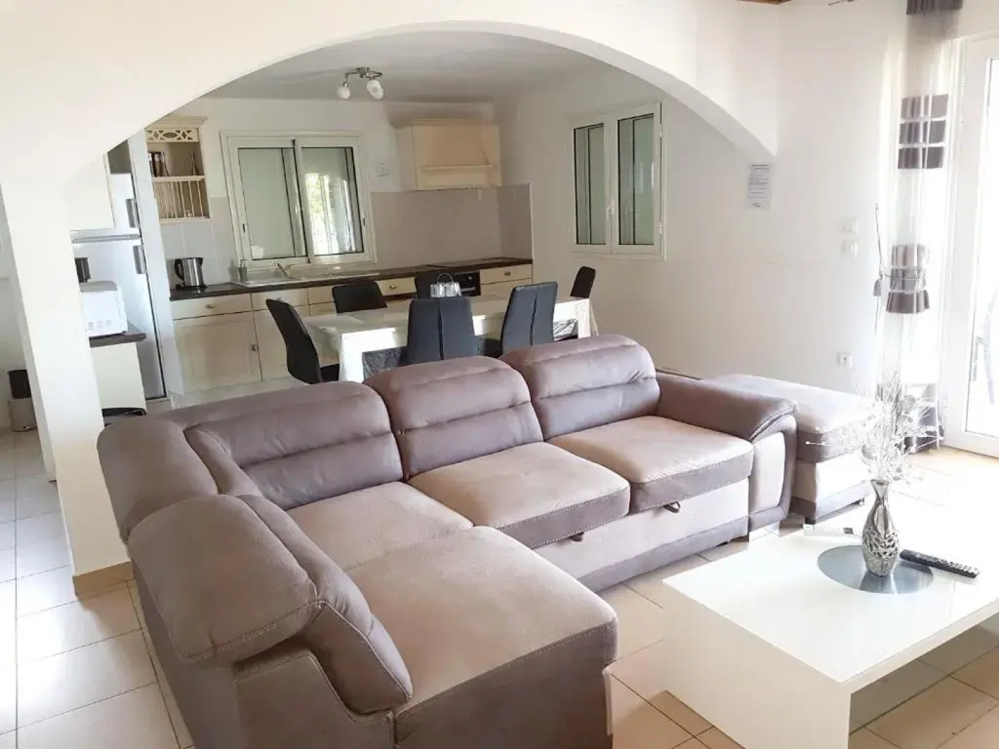 Villa With 8 Bedrooms in Saint-benoît, With Wonderful sea View, Privat