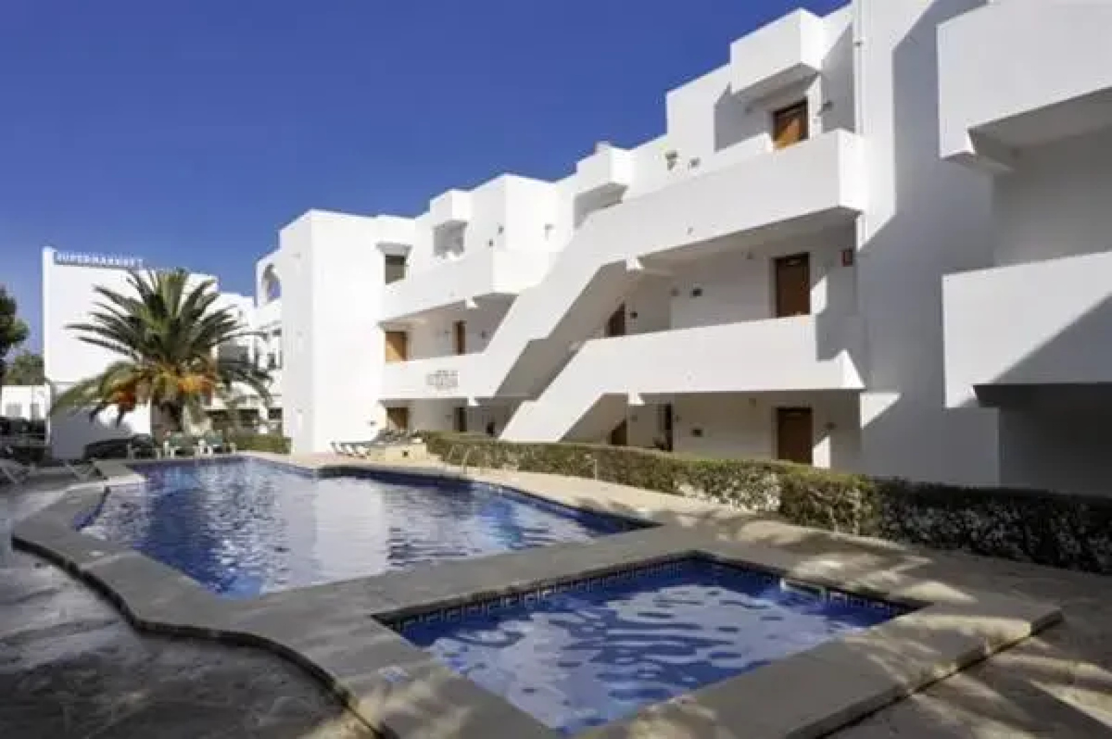 Apartamentos Ferrera Pins