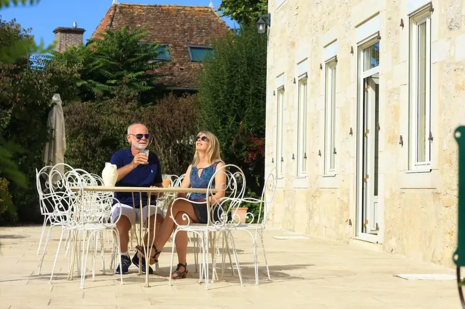 Mansion With 4 Bedrooms in LES Avenieres Veyrins Thuellin, With Wonderful Mountain View, Private Pool, Enclosed Garden