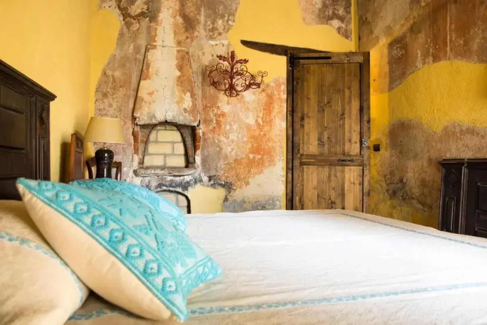 House With 2 Bedrooms in Seui, With Wonderful City View, Balcony and Wifi