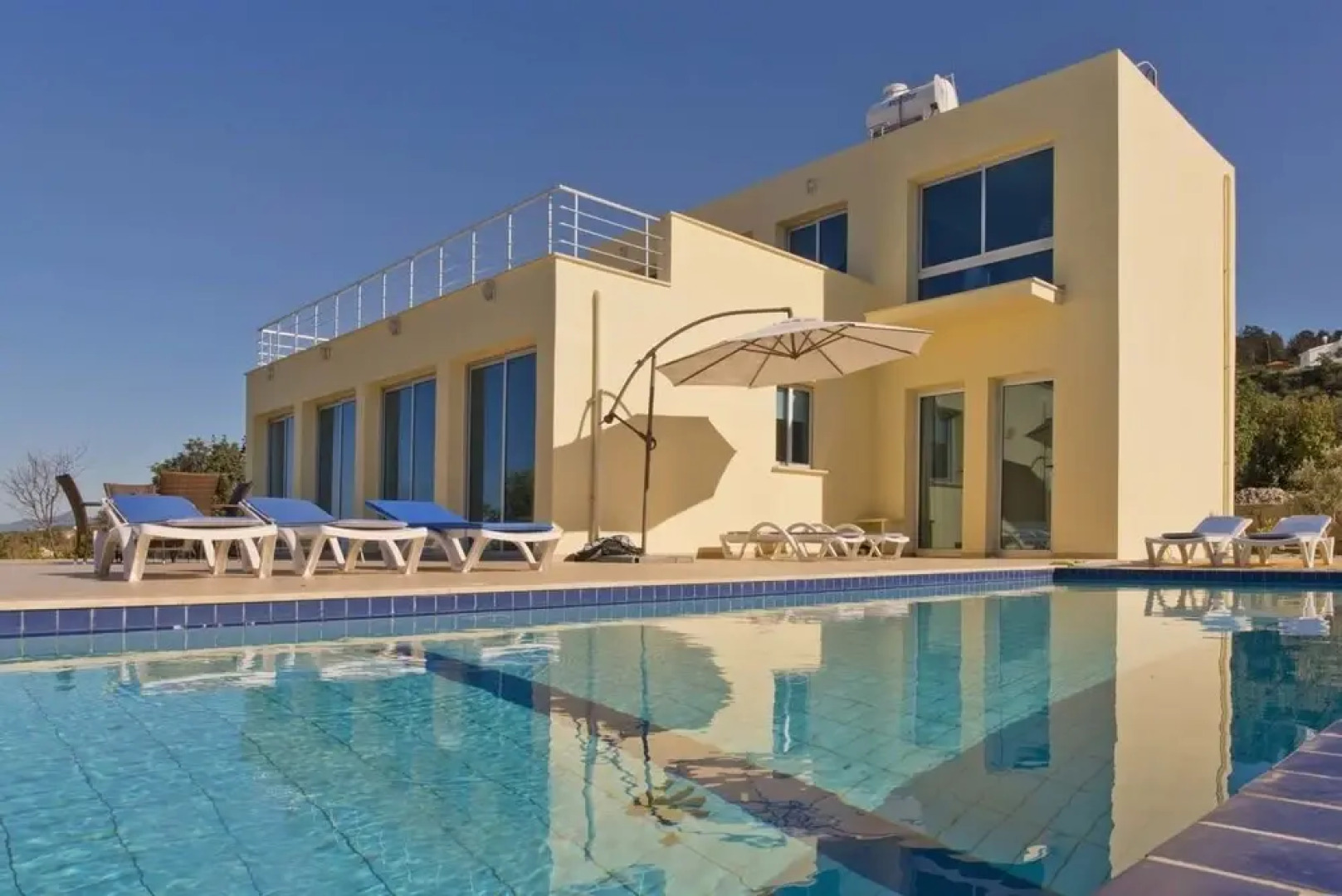 Villa Sweetwater Bay by Amy Villas