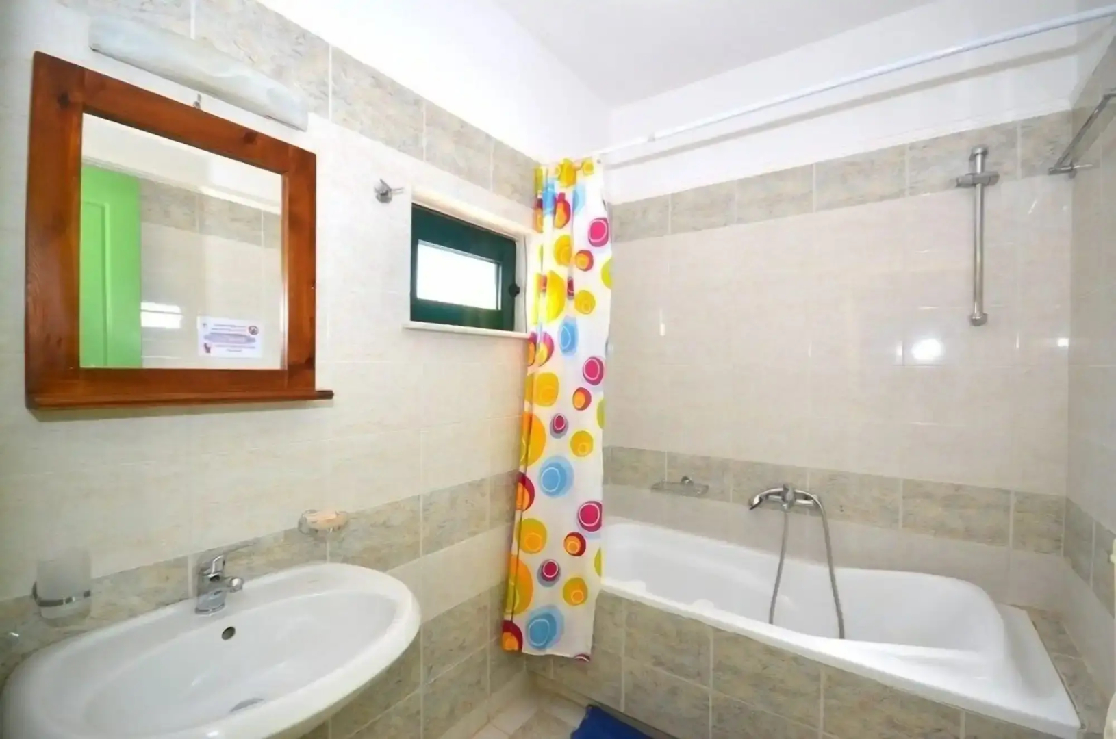 Aloni Suites