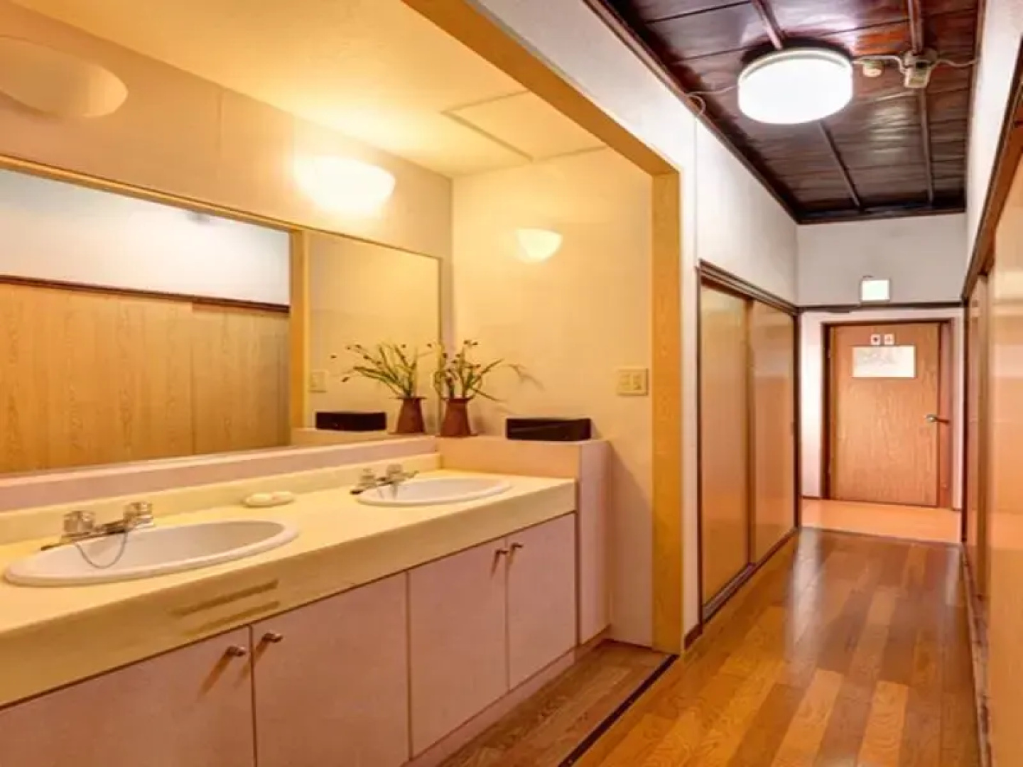 Shiratame Ryokan