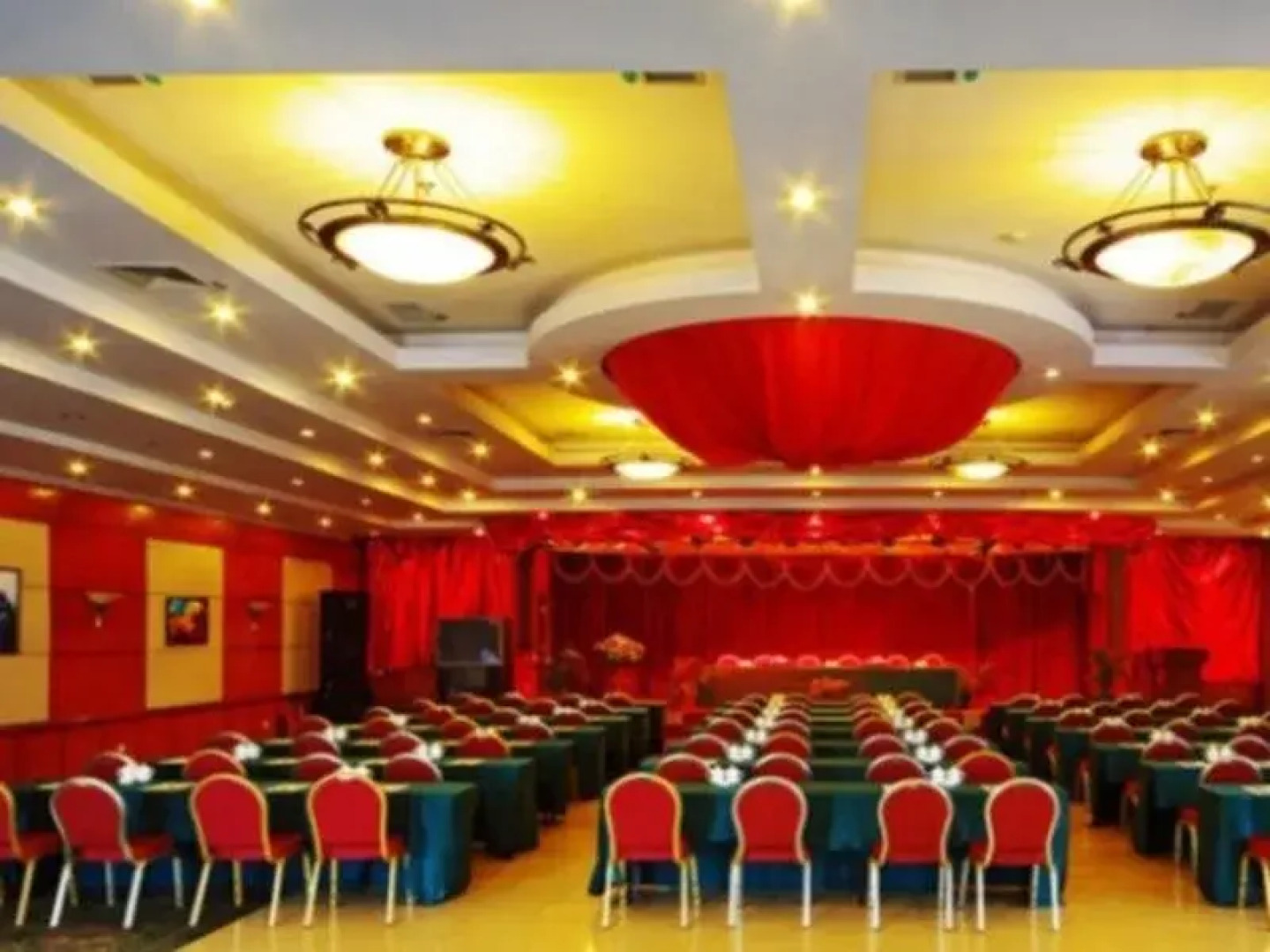 Zhonglian Hotel - Dandong