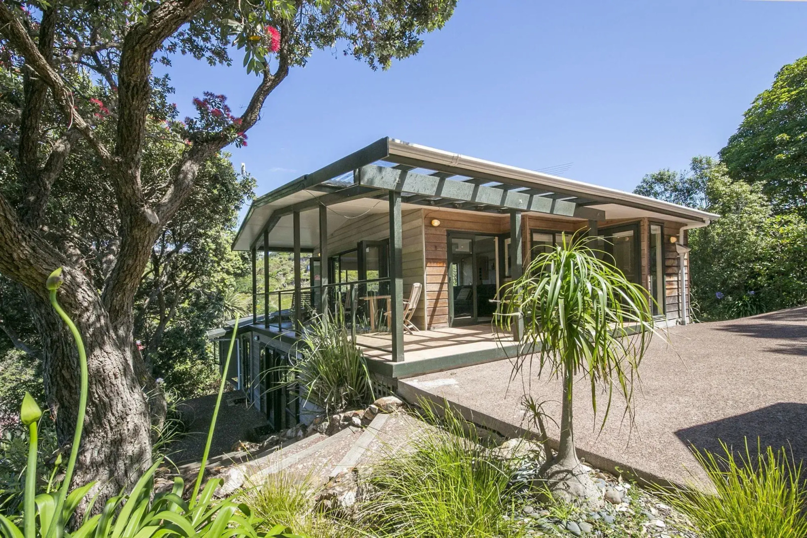 Beachfront Enclosure Bay