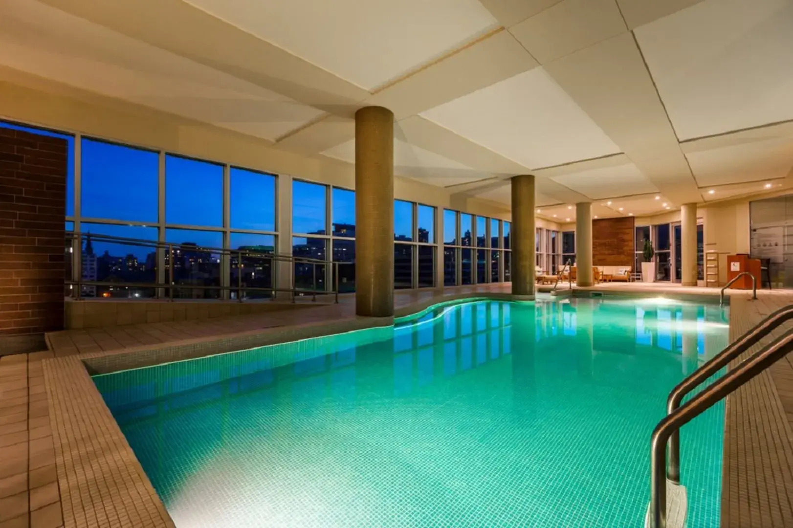 Warwick Le Crystal - Montréal