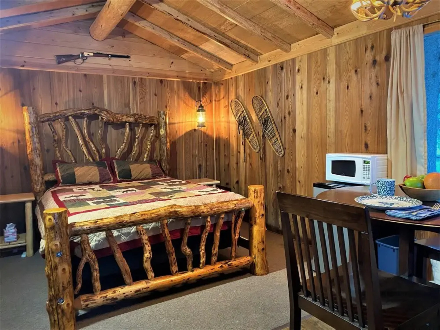 Alaska Creekside Cabins