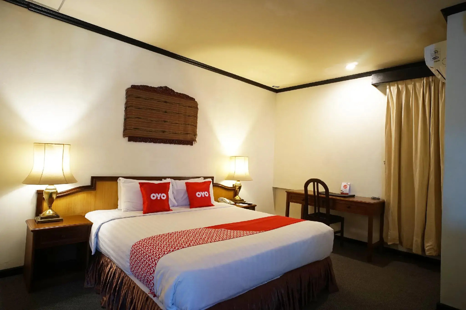 Capital O 1735 Adika Bahtera Hotel