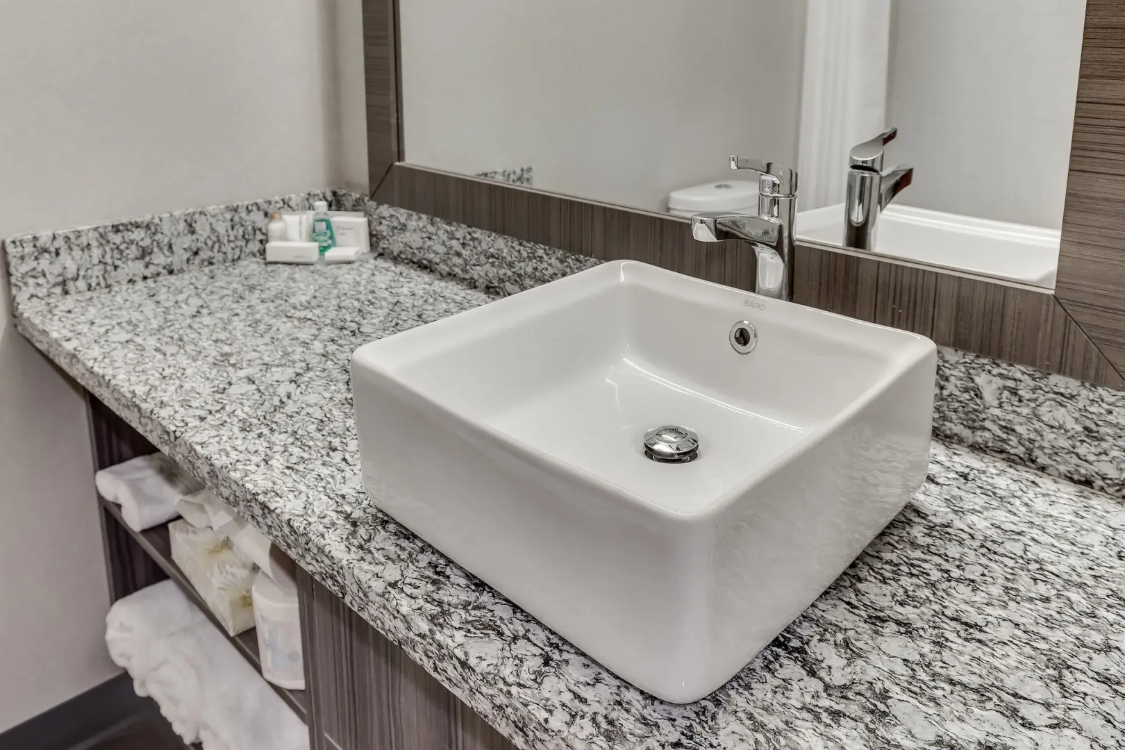 Home Inn & Suites Saskatoon South