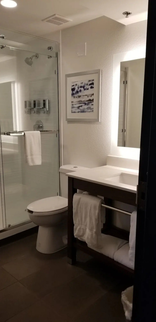 Four Points by Sheraton Cleveland-Eastlake