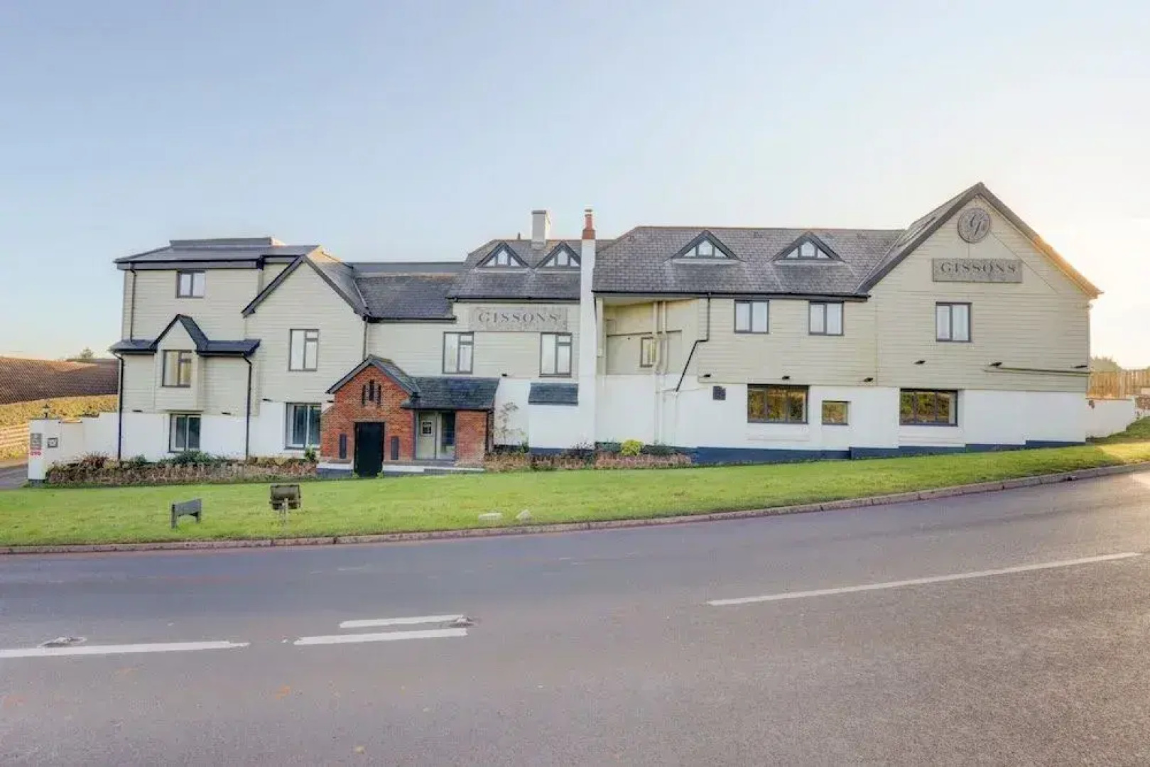 Gissons Hotel