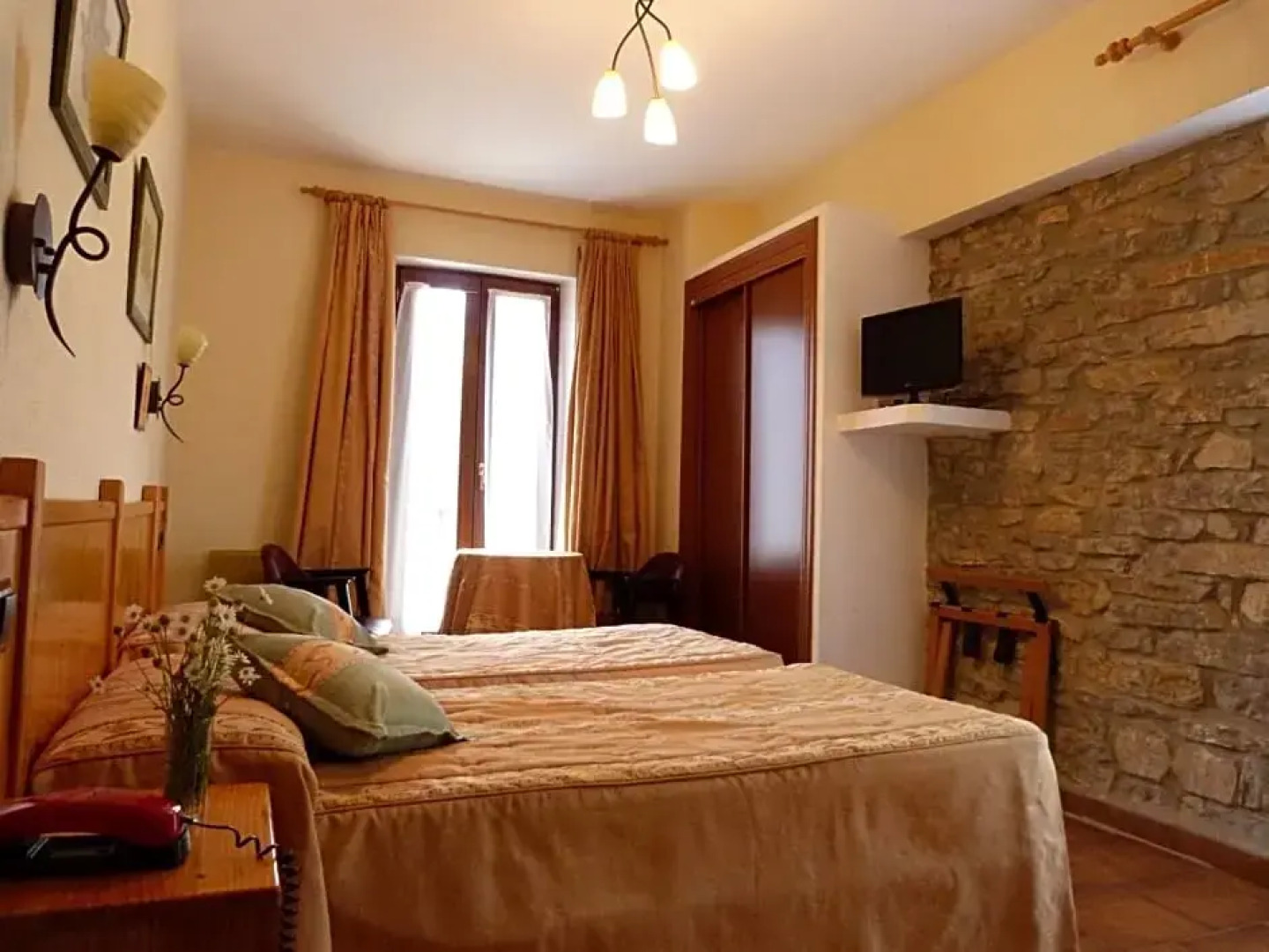 Hotel Esther